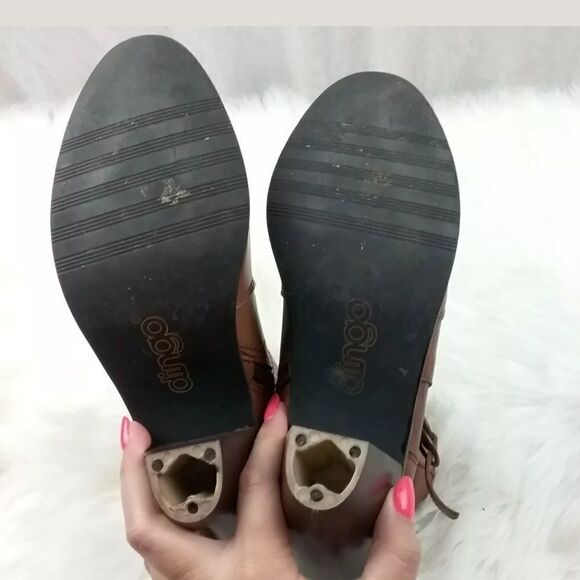 CUTE DINGO BOOTIES SIZE 7.5
THEY DO NEED THE CAPS - Picture 4 of 4